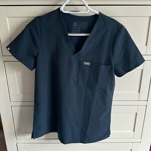 Figs Catarina one pocket scrub top in Dark Harbor
